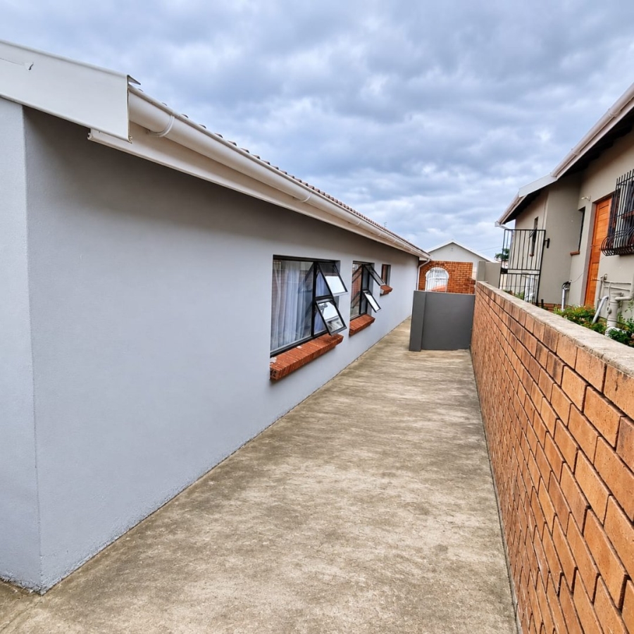 3 Bedroom Property for Sale in Gompo Town Eastern Cape